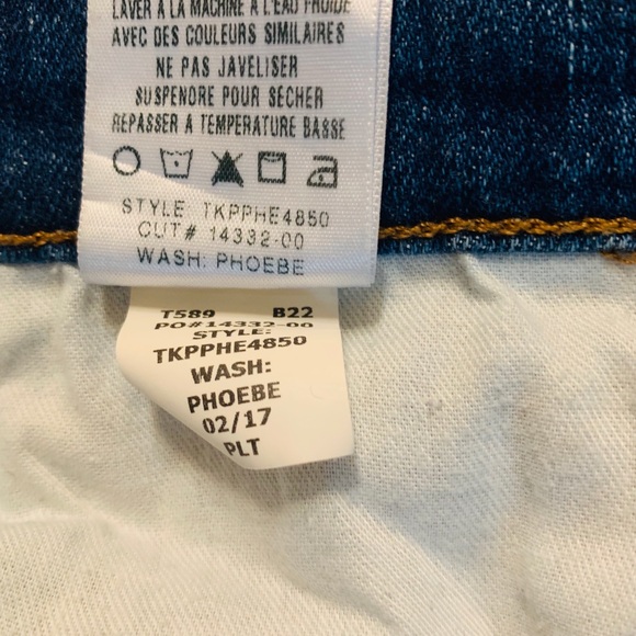 JOES JEANS Phoebe Distressed Faded Denim Shorts - Picture 8 of 8